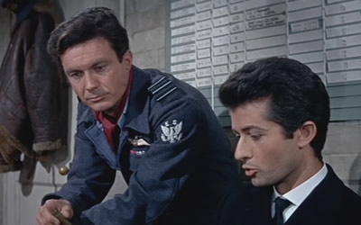 Cliff Robertson and George Chakiris in 633 Squadron (1964) Cliff Robertson and George Chakiris in 633 Squadron (1964)