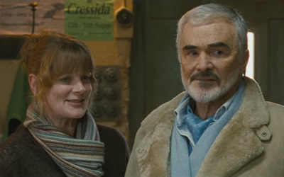Samantha Bond and Burt Reynolds in A Bunch of Amateurs (2008) Samantha Bond and Burt Reynolds in A Bunch of Amateurs (2008)