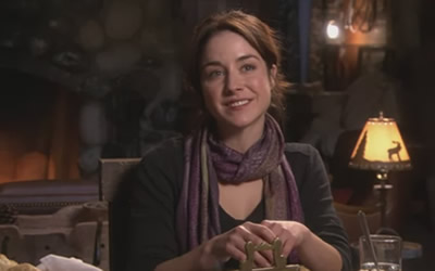 Erin Karpluk in Christmas Lodge (2011)