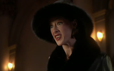 Joan Cusack in It's a Very Merry Muppet Christmas Movie (2002) Joan Cusack in It's a Very Merry Muppet Christmas Movie (2002)