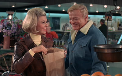 Doris Day and Brian Keith in With Six You Get Eggroll (1968) Doris Day and Brian Keith in With Six You Get Eggroll (1968)