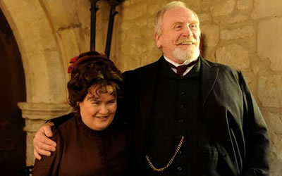 Susan Boyle and James Cosmo in The Christmas Candle (2013) Susan Boyle and James Cosmo in The Christmas Candle (2013)