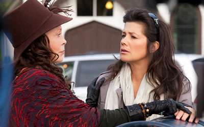 Faye Dunaway and Daphne Zuniga in A Family Thanksgiving (2010)