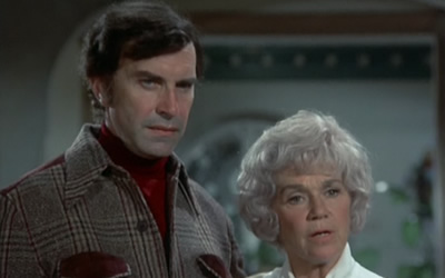 Martin Landau and Jeanette Nolan in Columbo: Double Shock (1973) Martin Landau and Jeanette Nolan in Columbo: Double Shock (1973)
