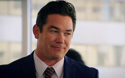 Dean Cain in Broadcasting Christmas (2016) Dean Cain in Broadcasting Christmas (2016)