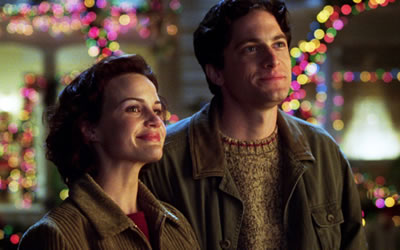 Carla Gugino and David Conrad in A Season for Miracles (1999)