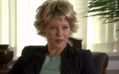 Barbara Niven in Double Cross (2007)