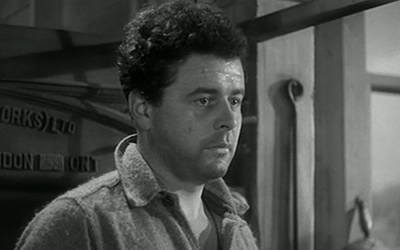 Niall MacGinnis in 49th Parallel (1941) Niall MacGinnis in 49th Parallel (1941)