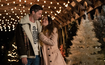 A Snow White Christmas (2018) A Snow White Christmas (2018)